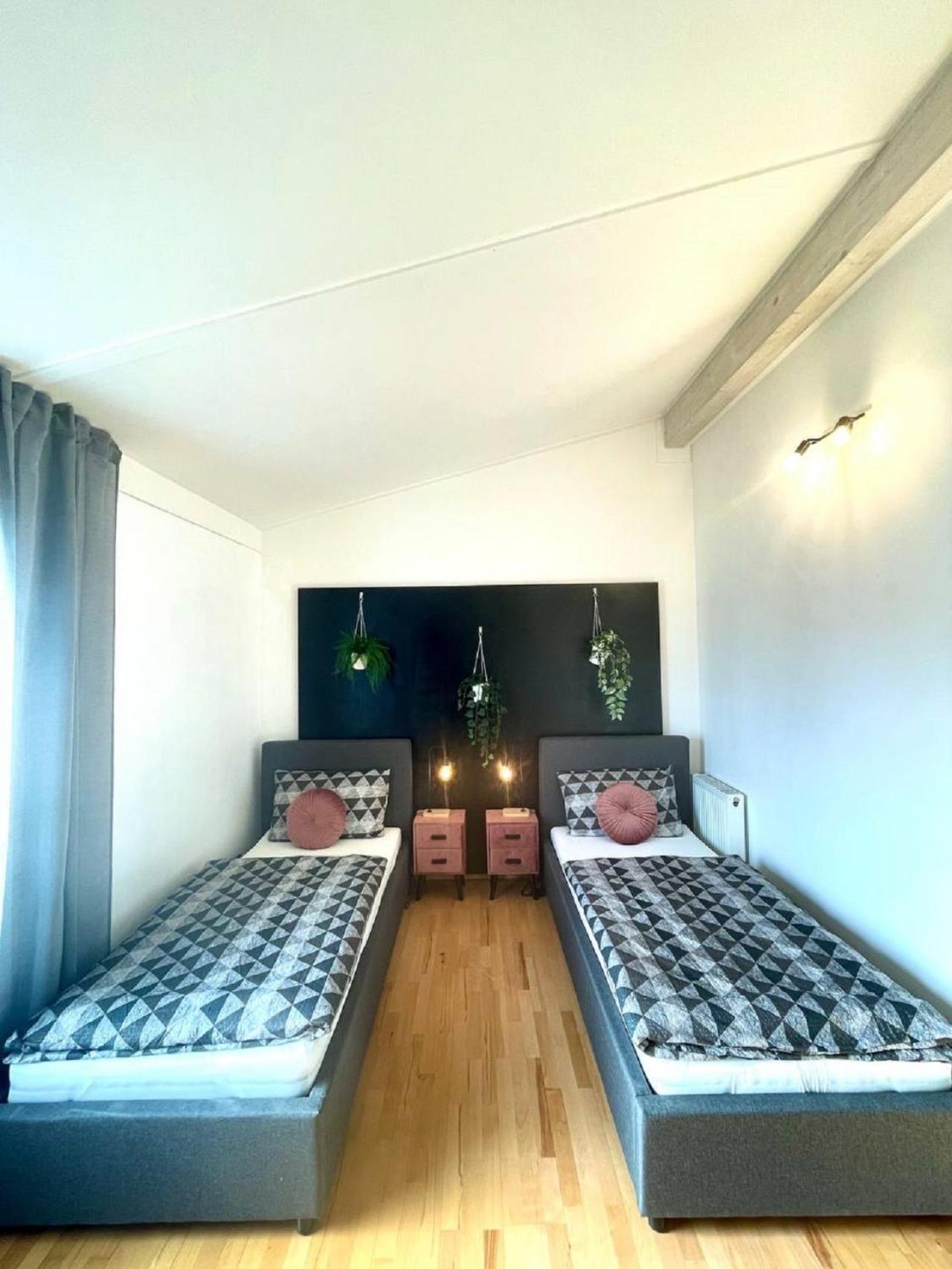 Geraeumiges Ferienhaus In Koblenz Coblence Extérieur photo