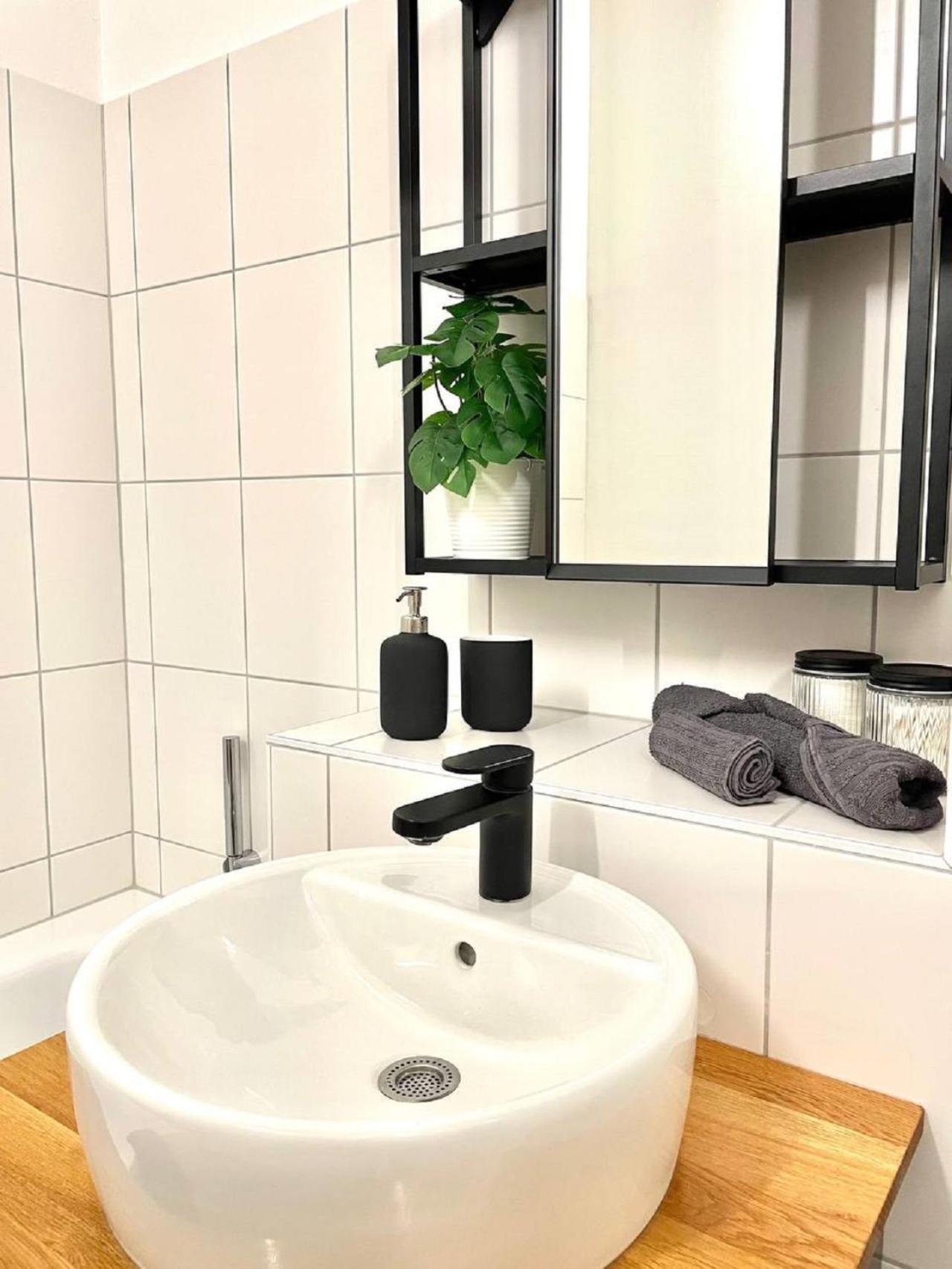 Geraeumiges Ferienhaus In Koblenz Coblence Extérieur photo