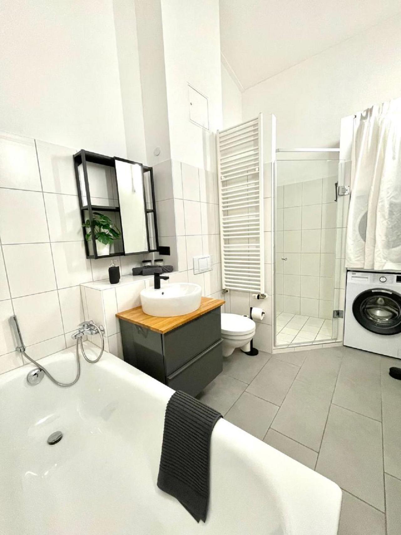 Geraeumiges Ferienhaus In Koblenz Coblence Extérieur photo